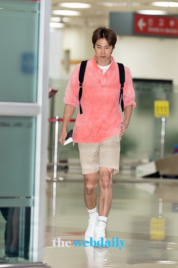 동방신기(TVXQ) 유노윤호, 김포국제공항 입국 현장