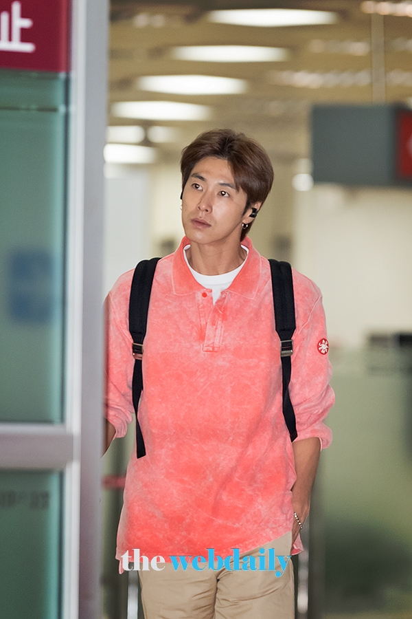동방신기(TVXQ) 유노윤호, 김포국제공항 입국 현장