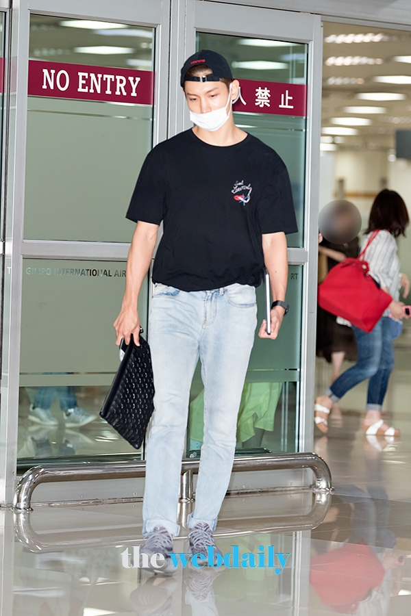 동방신기(TVXQ) 최강창민, 김포국제공항 입국 현장