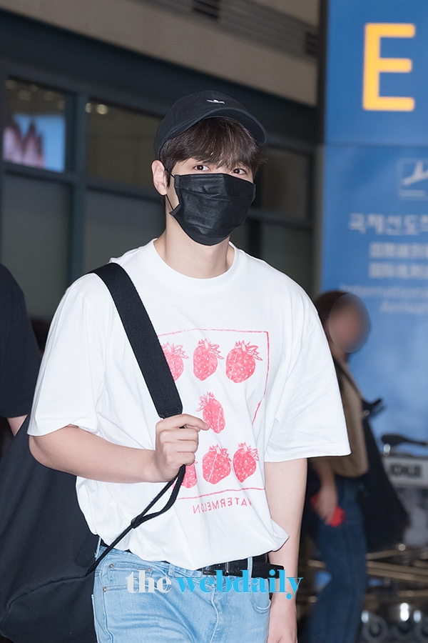 뉴이스트 JR, 인천국제공항 입국 현장