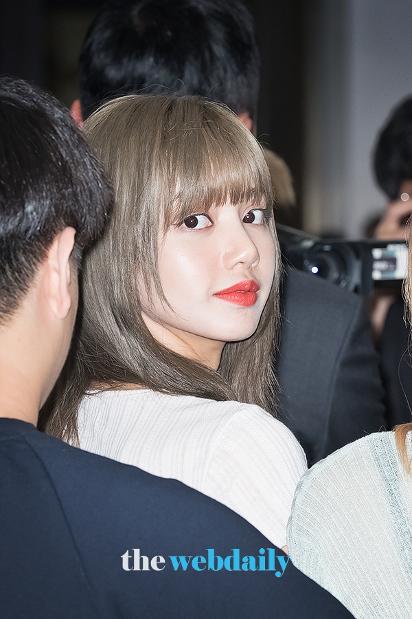 BLACKPINK(블랙핑크) 리사, 김포국제공항 입국 현장