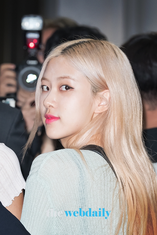 BLACKPINK(블랙핑크) 로제, 김포국제공항 입국 현장