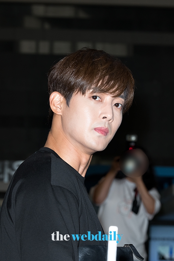 김현중, 김포국제공항 출국 현장