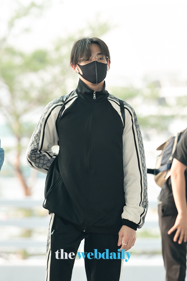 갓세븐(GOT7) 뱀뱀, 인천국제공항 출국 현장
