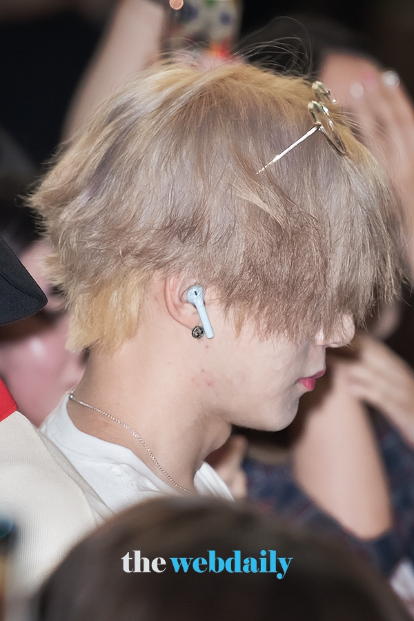 몬스타엑스(MONSTAX) 민혁, 김포국제공항 출국 현장