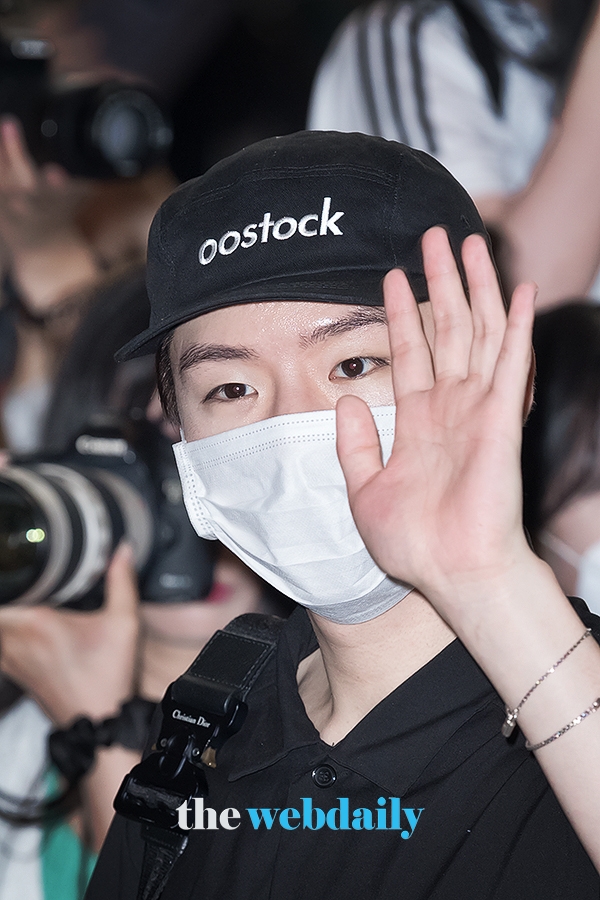 몬스타엑스(MONSTAX) 기현, 김포국제공항 출국 현장