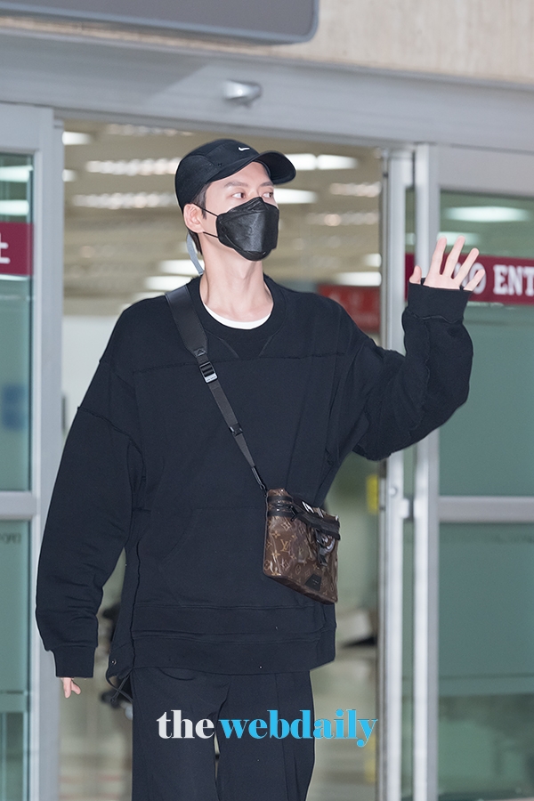 박해진, 김포국제공항 입국 현장