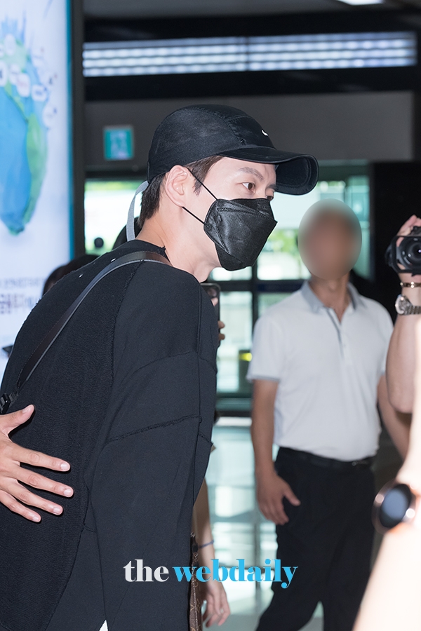 박해진, 김포국제공항 입국 현장