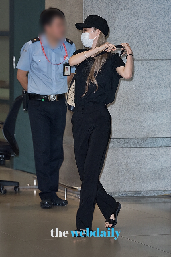 마마무(MAMAMOO) 문별, 인천국제공항 입국 현장