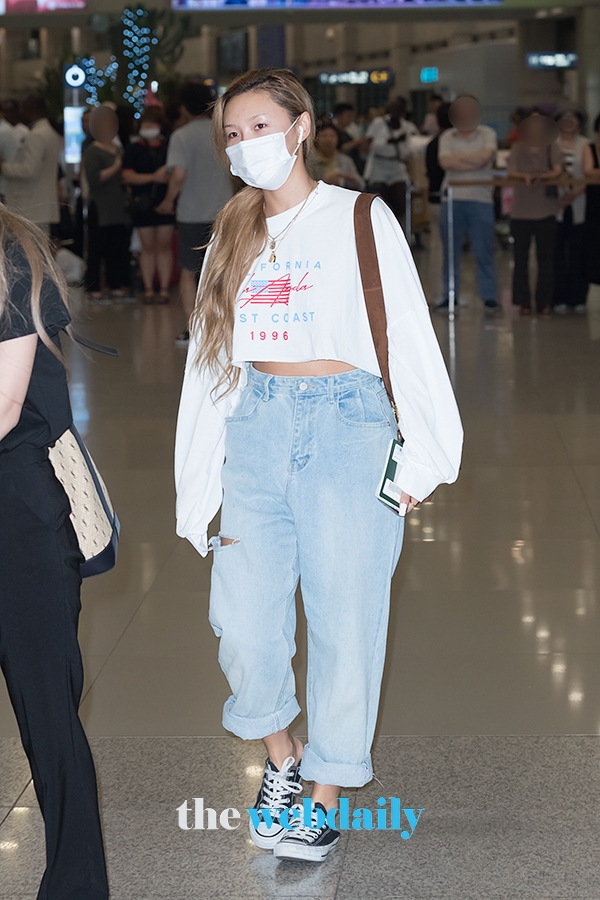 마마무(MAMAMOO) 화사, 인천국제공항 입국 현장