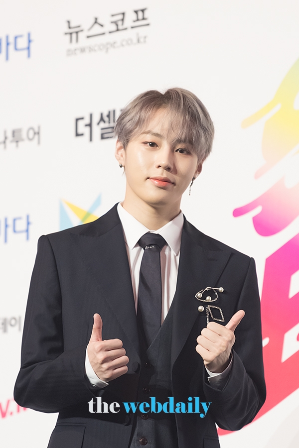 하성운, '2019 소리바다 베스트 케이뮤직 어워즈' 블루카펫 행사