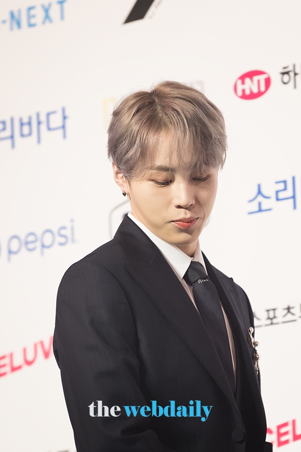 하성운, '2019 소리바다 베스트 케이뮤직 어워즈' 블루카펫 행사