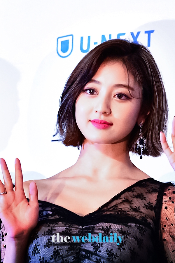 TWICE(트와이스) 지효, '2019 소리바다 베스트 케이뮤직 어워즈' 블루카펫 행사 현장