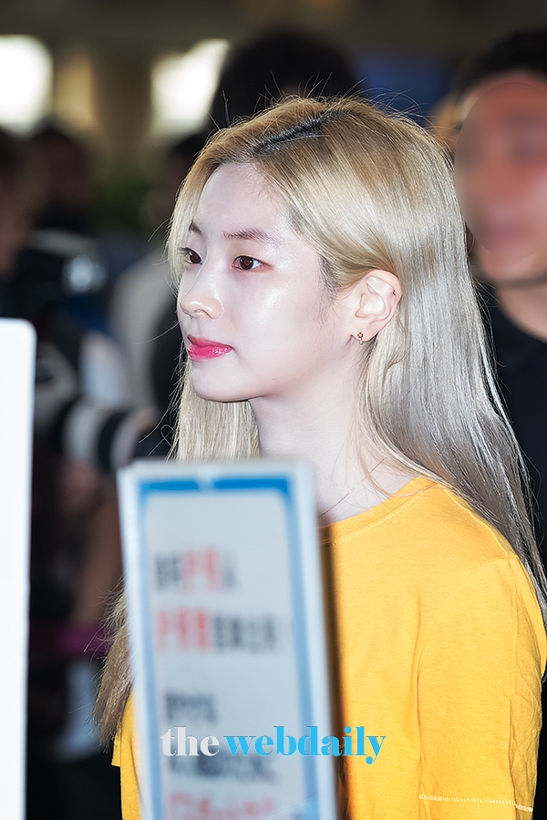 TWICE(트와이스) 다현, 김포국제공항 출국 현장