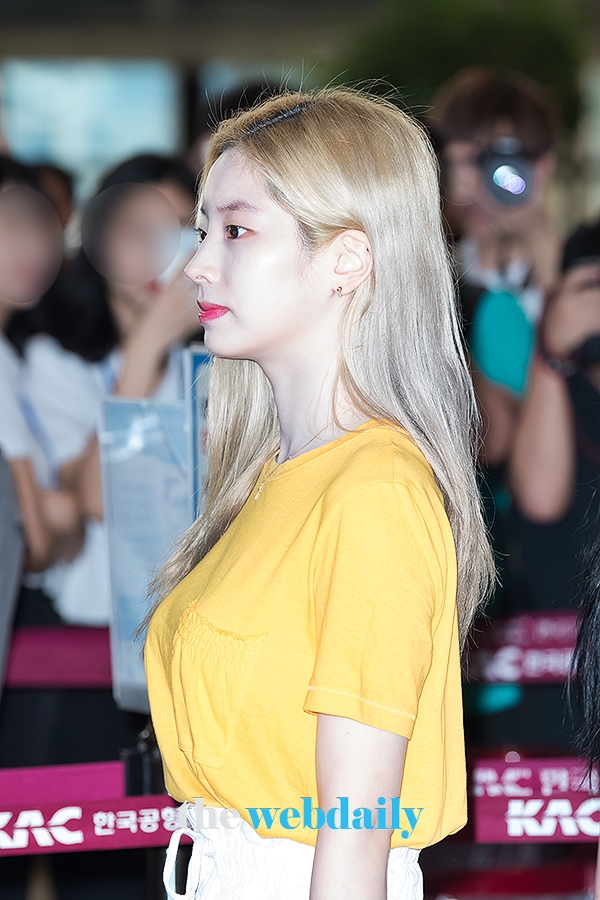 TWICE(트와이스) 다현, 김포국제공항 출국 현장