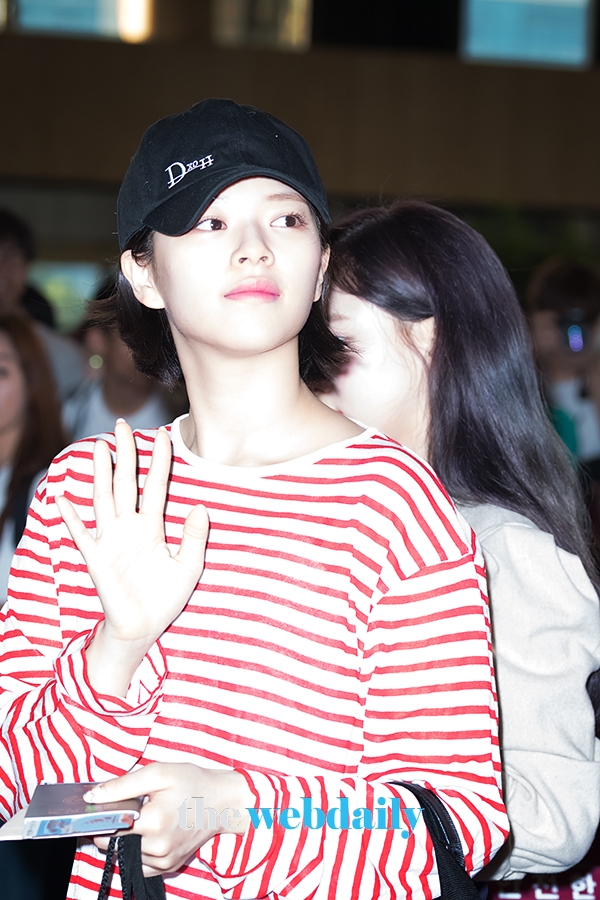 TWICE(트와이스) 정연, 김포국제공항 출국 현장
