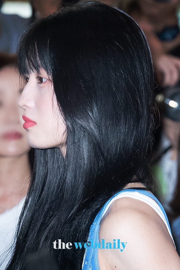 TWICE(트와이스) 모모, 김포국제공항 출국 현장