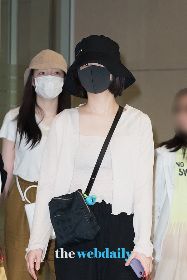 여자친구 은하, 인천국제공항 입국 현장