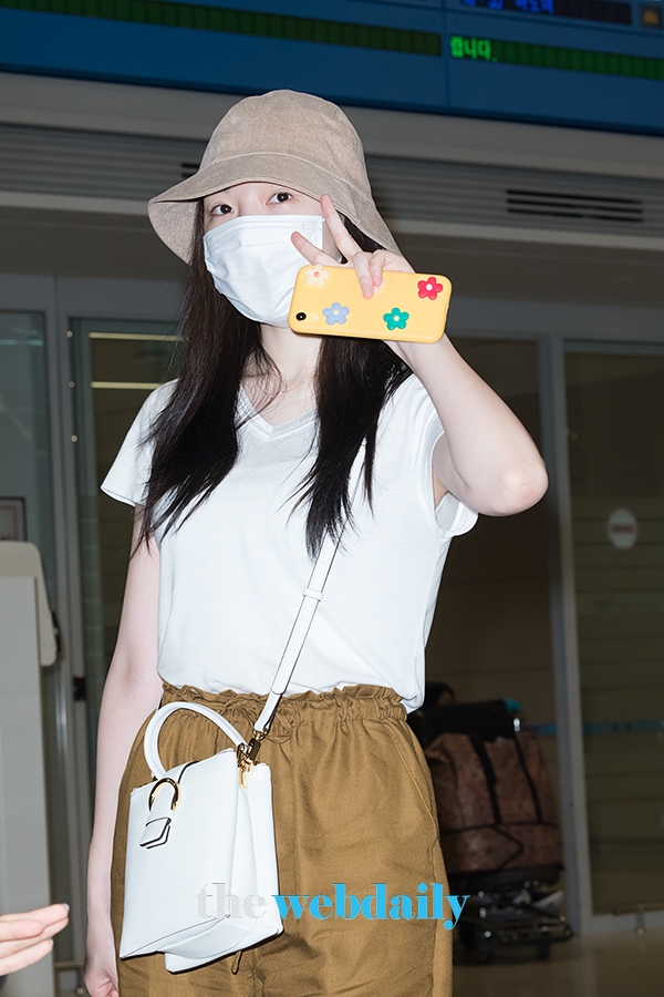 여자친구 예린, 인천국제공항 입국 현장
