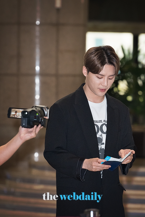 김준수, 김포국제공항 출국 현장
