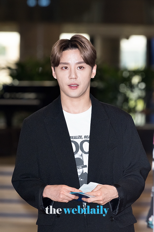 김준수, 김포국제공항 출국 현장