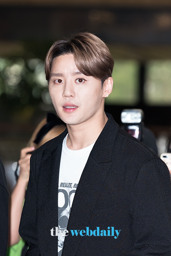 김준수, 김포국제공항 출국 현장