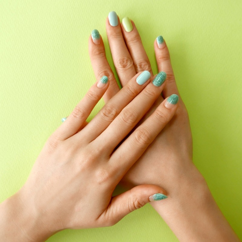 브러쉬라운지, 쓱싹네일 글리츠 젤네일 스티커 5종 출시