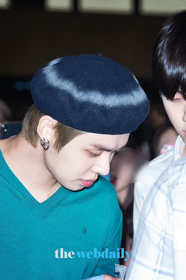 투모로우바이투게더(TXT) 연준, 김포국제공항 출국 현장