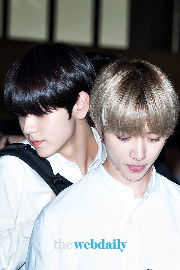 투모로우바이투게더(TXT) 수빈-범규, 김포국제공항 출국 현장