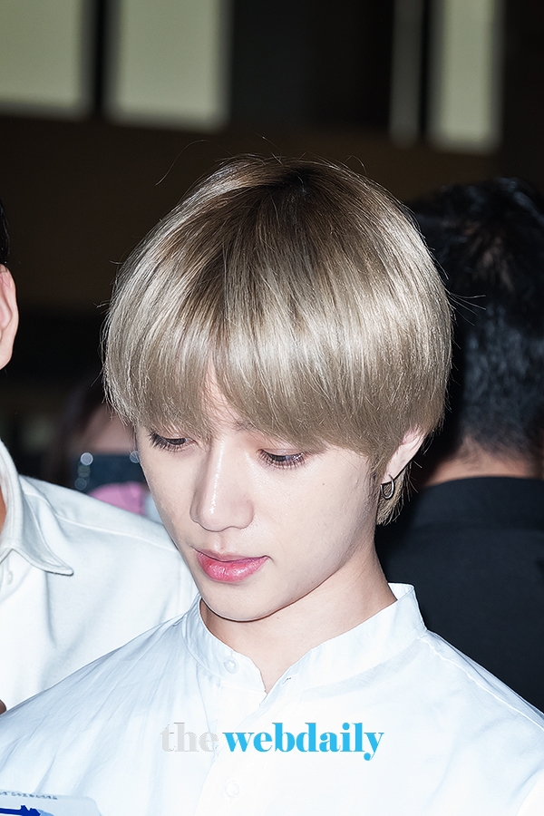 투모로우바이투게더(TXT) 범규, 김포국제공항 출국 현장