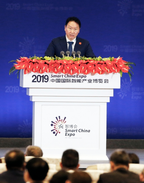 최태원 SK회장, 중국 충칭서 글로벌 협력 논의