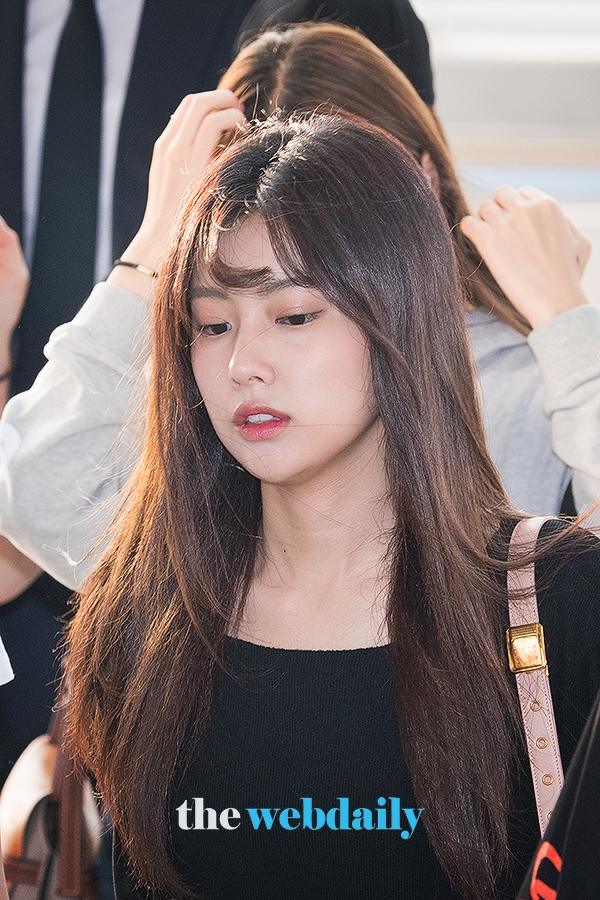 아이즈원(IZONE) 강혜원, 인천국제공항 출국 현장