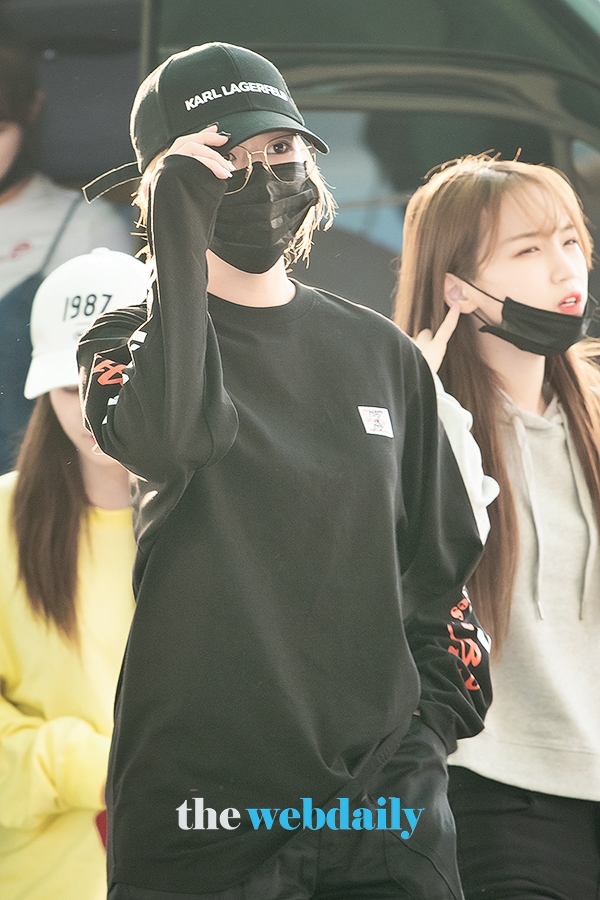 아이즈원(IZONE) 안유진, 인천국제공항 출국 현장