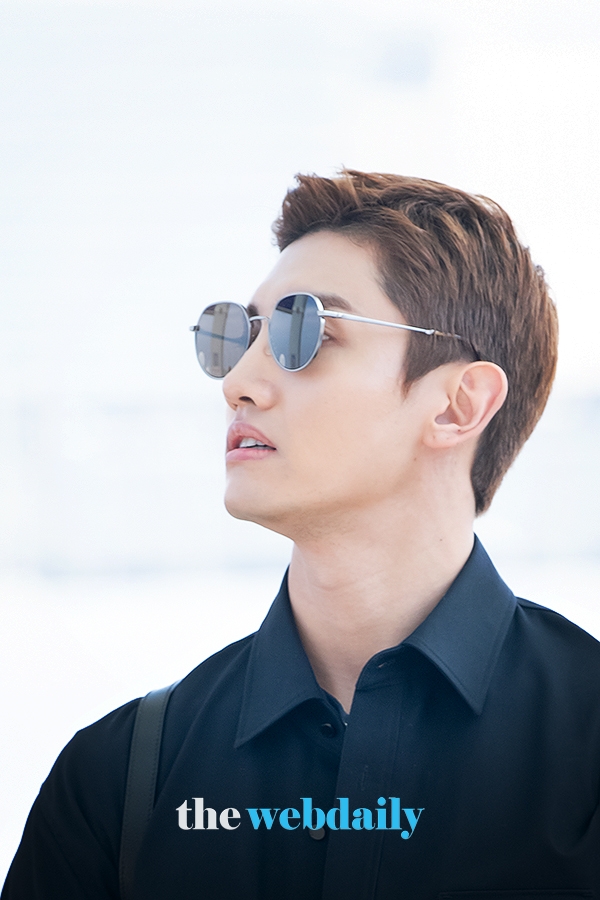 동방신기(TVXQ) 최강창민, 인천국제공항 출국 현장
