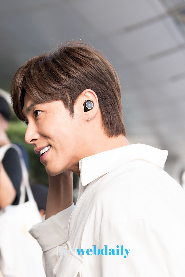 동방신기(TVXQ) 유노윤호, 인천국제공항 출국 현장