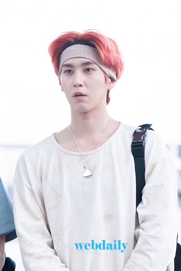 펜타곤(PENTAGON) 신원, 인천국제공항 출국 현장
