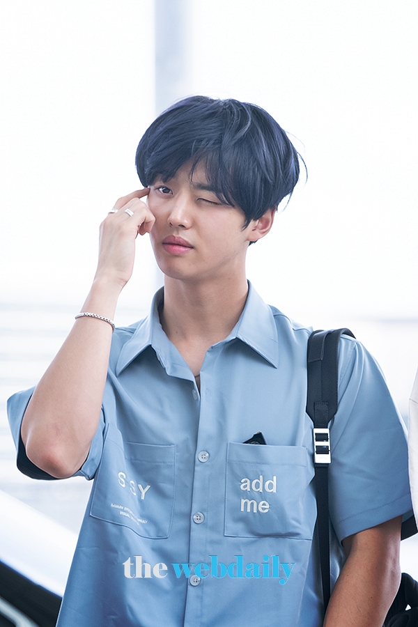 펜타곤(PENTAGON) 홍석, 인천국제공항 출국 현장