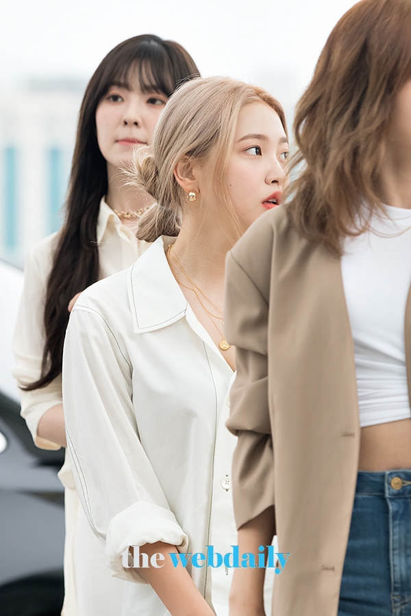 레드벨벳(RedVelvet) 예리, 인천국제공항 출국 현장
