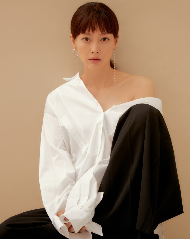 디디에 두보 x 이나영, 신제품 ‘듀얼 디디’ 컬렉션 화보 공개