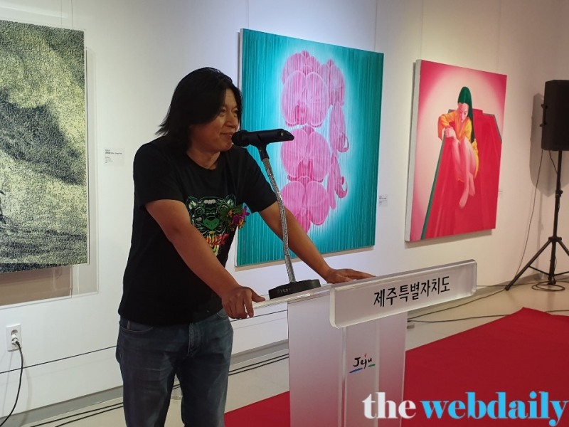 펑정지에 작가/사진=김창만 기자