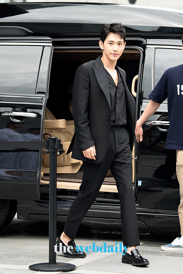 임시완, 오메가 포토월 행사 현장