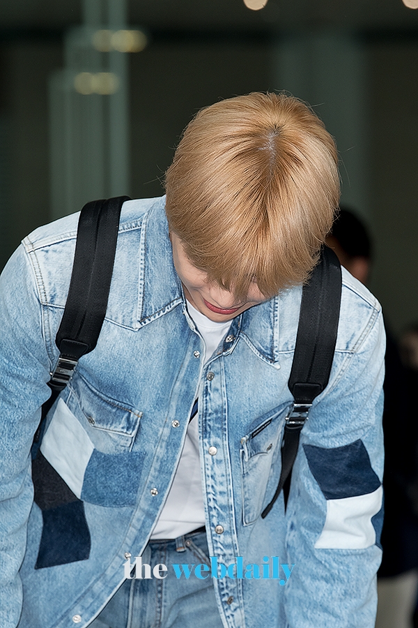 강다니엘, 인천국제공항 출국 현장