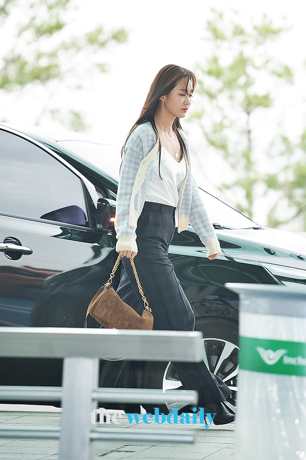 유리, 인천국제공항 출국 현장