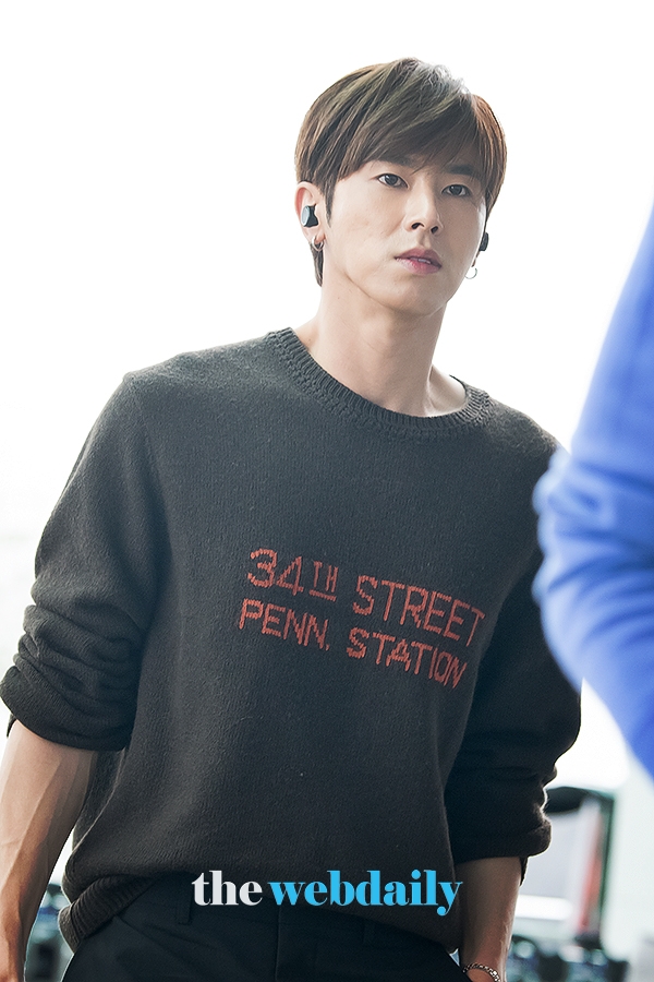 동방신기(TVXQ) 유노윤호, 인천국제공항 출국 현장