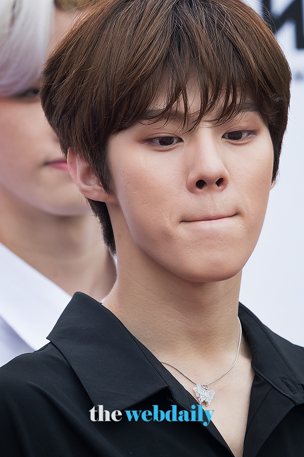 X1(엑스원) 김우석, KBS월드 '위 케이팝(WE K-POP)' 녹화 현장