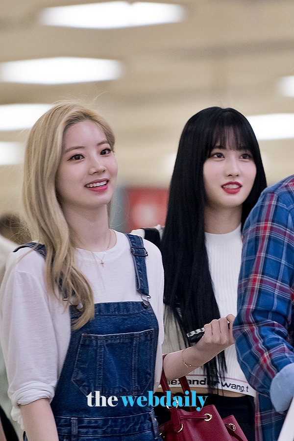 TWICE(트와이스) 다현-모모, 김포국제공항 입국 현장