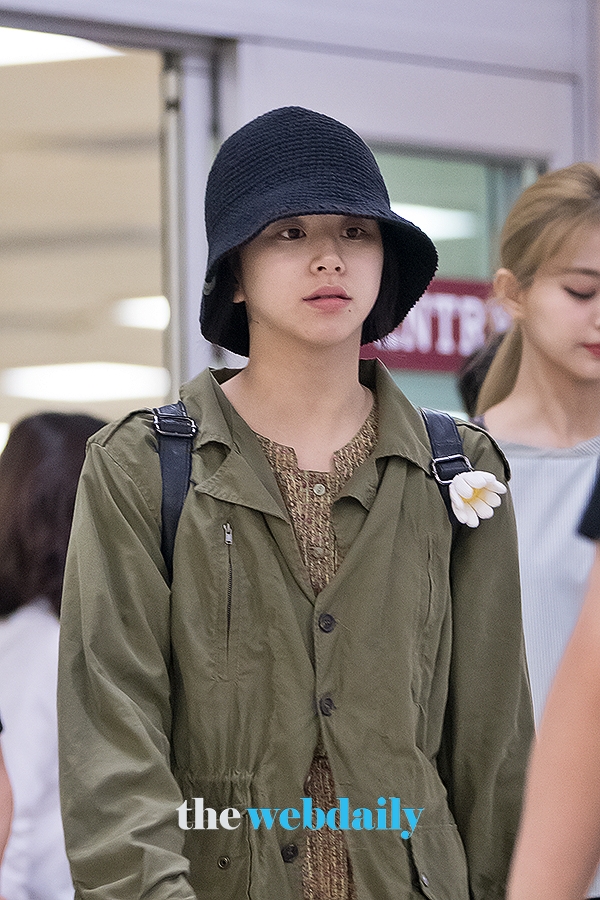 TWICE(트와이스) 채영, 김포국제공항 입국 현장
