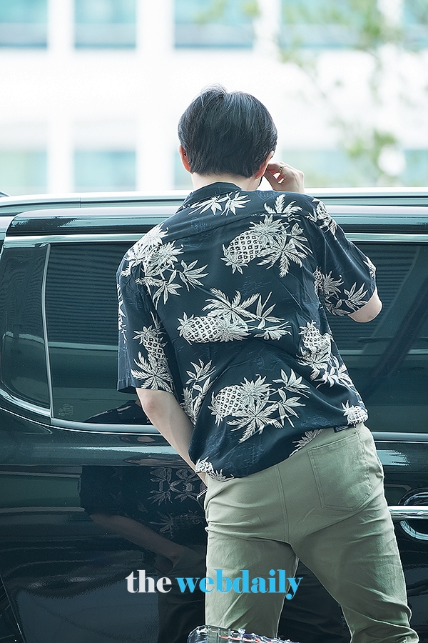 김재환, 인천국제공항 출국 현장