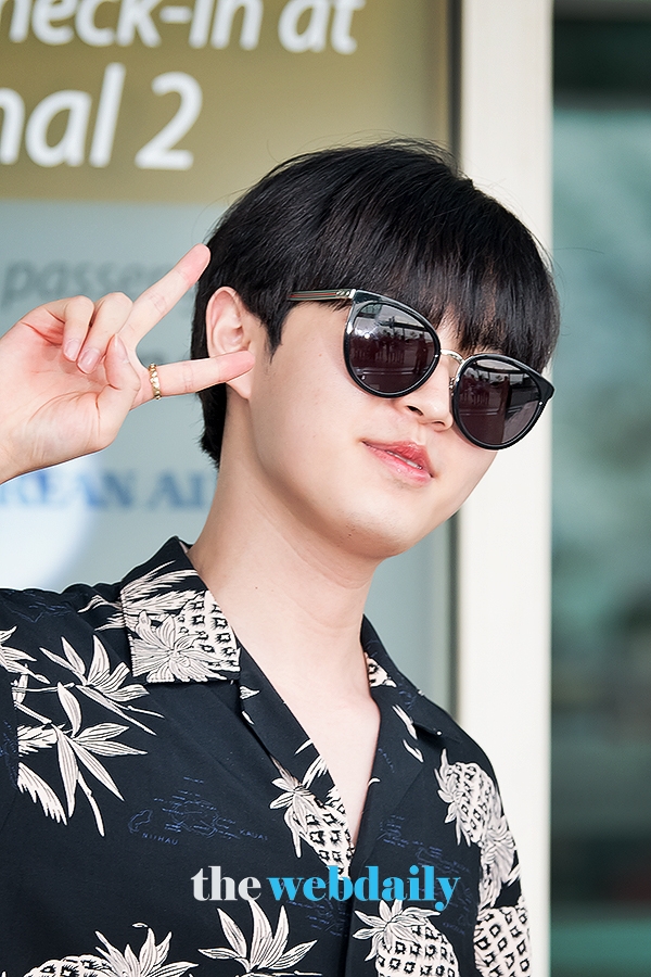 김재환, 인천국제공항 출국 현장