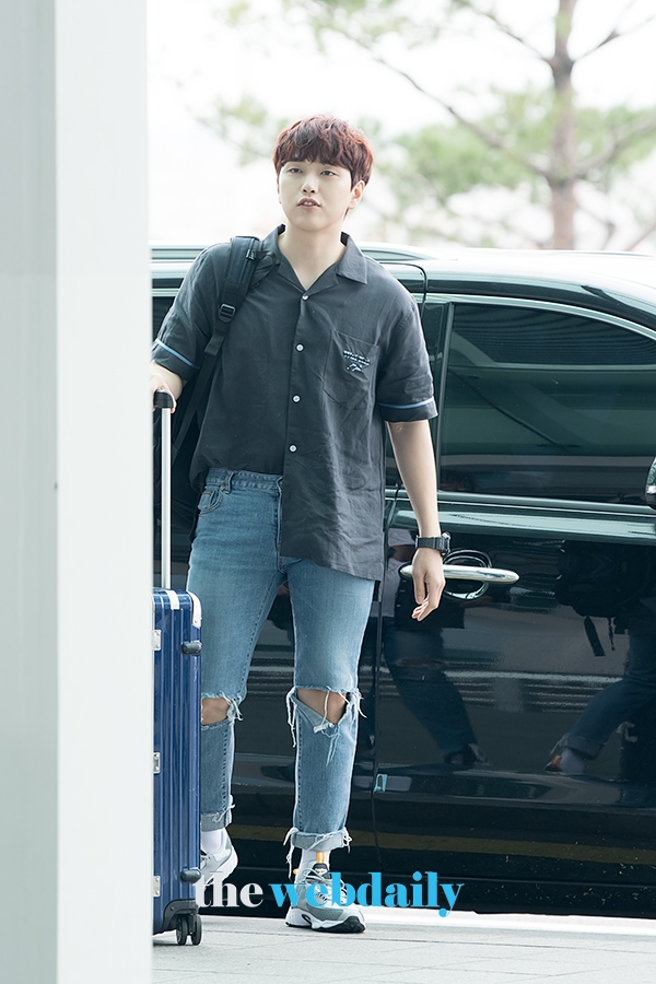 산들, 인천국제공항 출국 현장